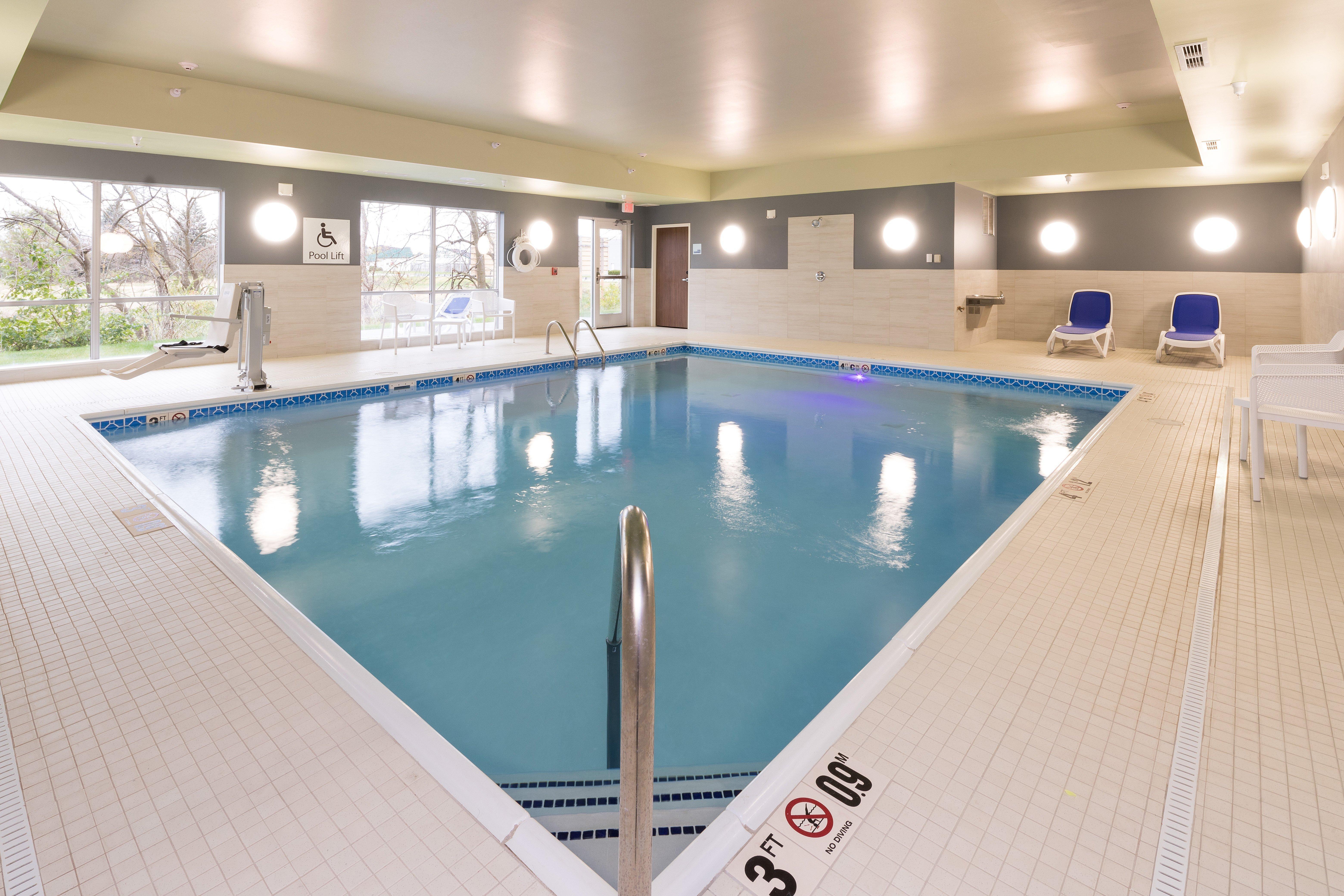 Holiday Inn Express & Suites - Auburn By Ihg Eksteriør billede